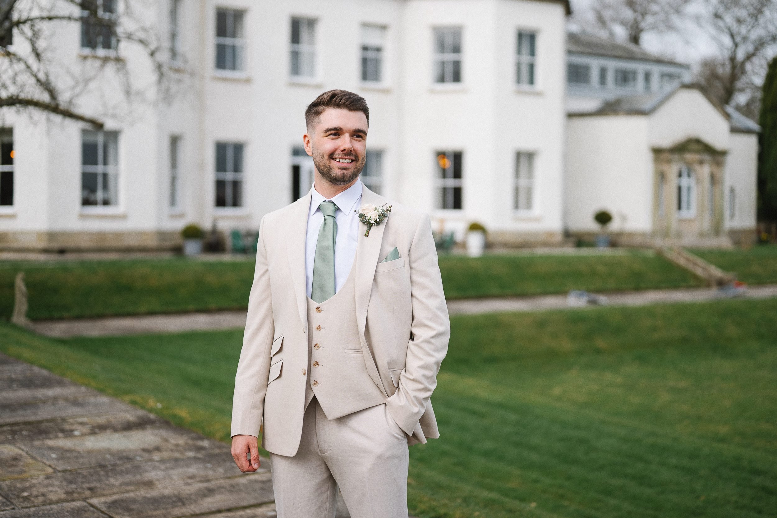 10-lartington-hall-groom.jpg