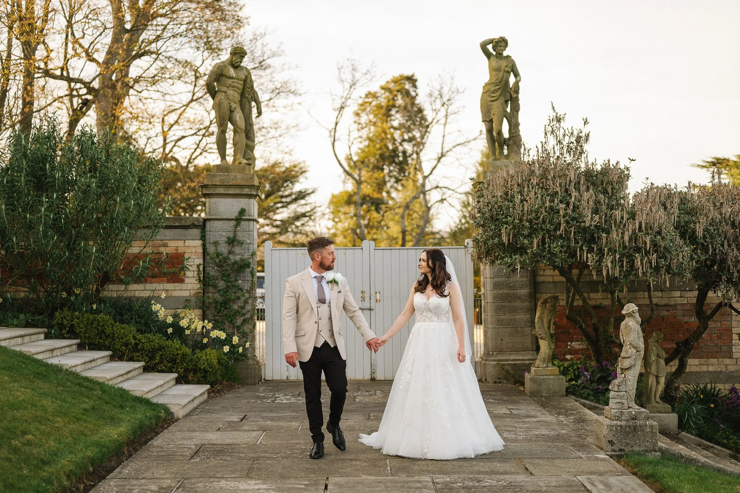 31-lartington-hall-couple.jpg