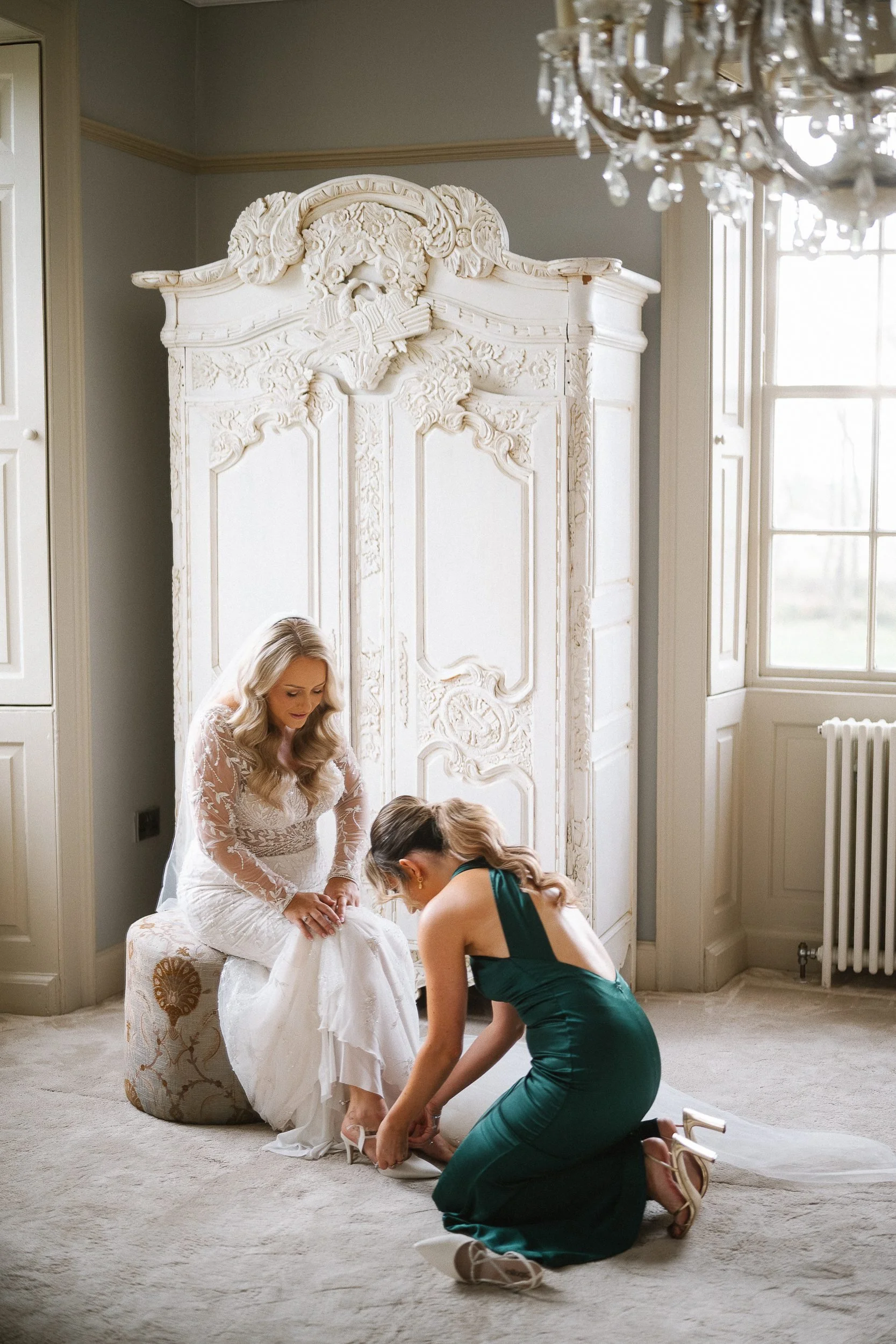 4-newton-hall-bridal-prep-2.jpg