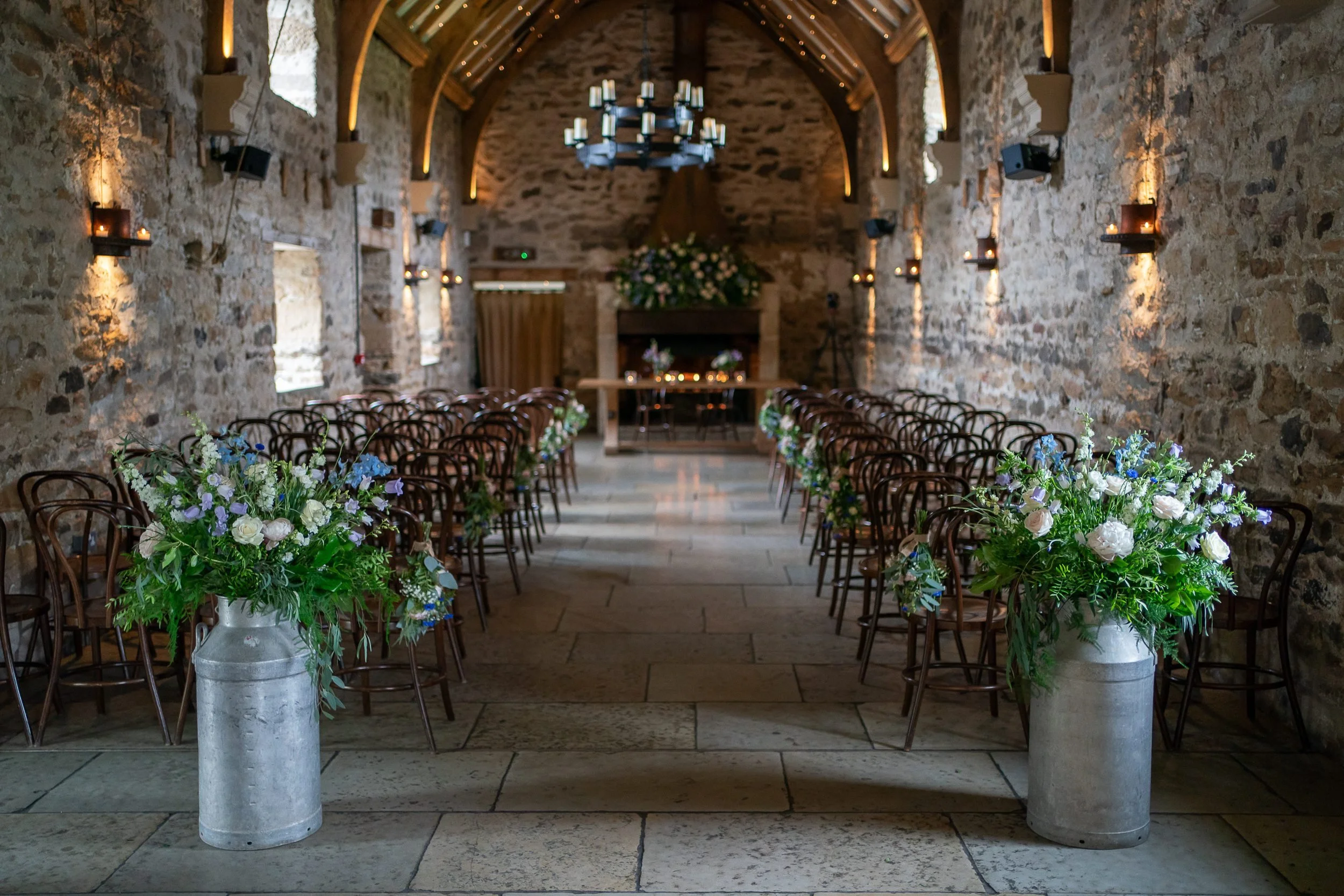 8-healey-barn-ceremony-room.jpg