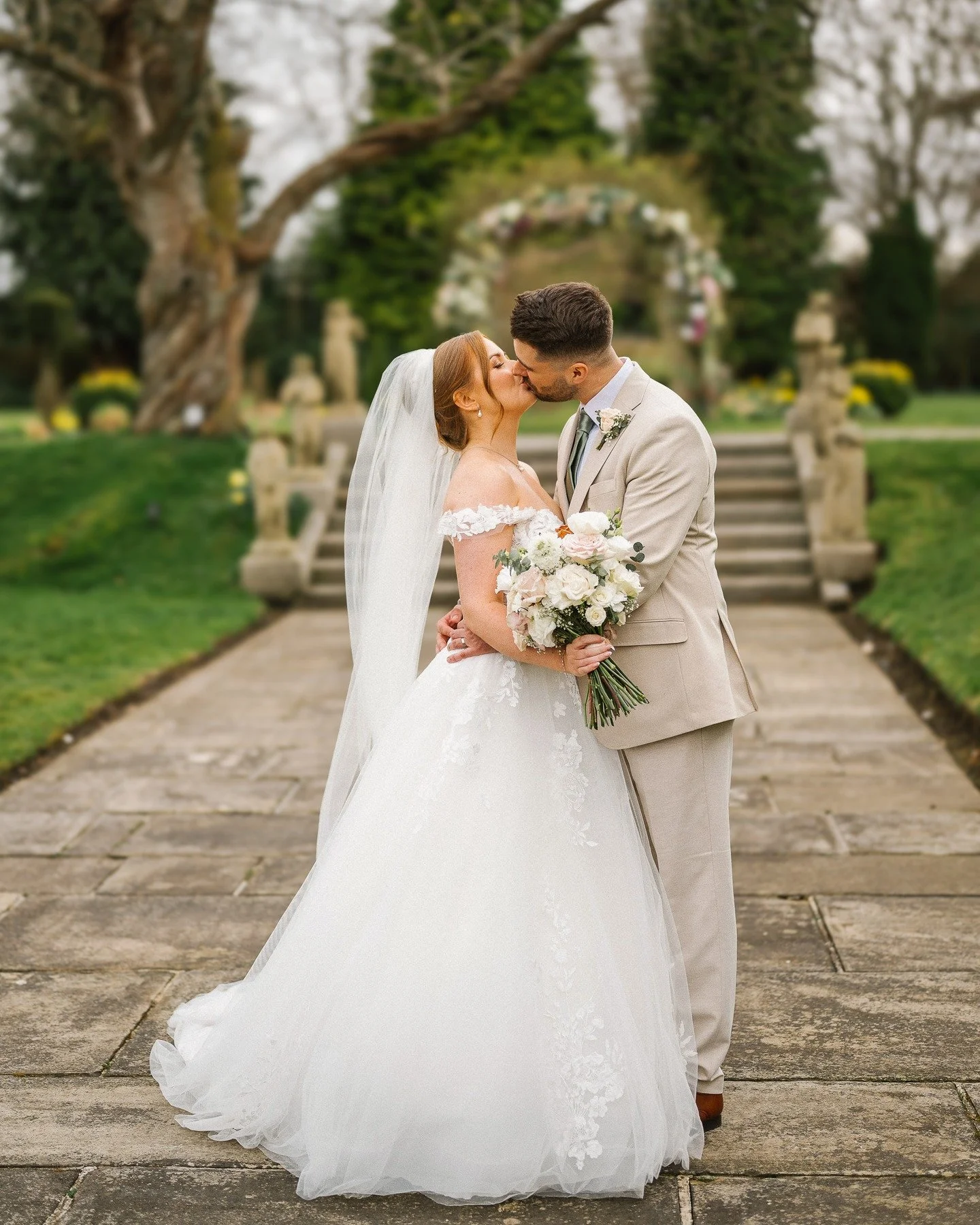 Congratulations to Rebecca &amp; Jack who are celebrating their first Wedding Anniversary today!

#durhamweddingphotographer
#newcastleweddingphotographer
#lartingtonhall
#northeastweddingphotographer
#weddingphotography
#darlingtonweddingphotographe
