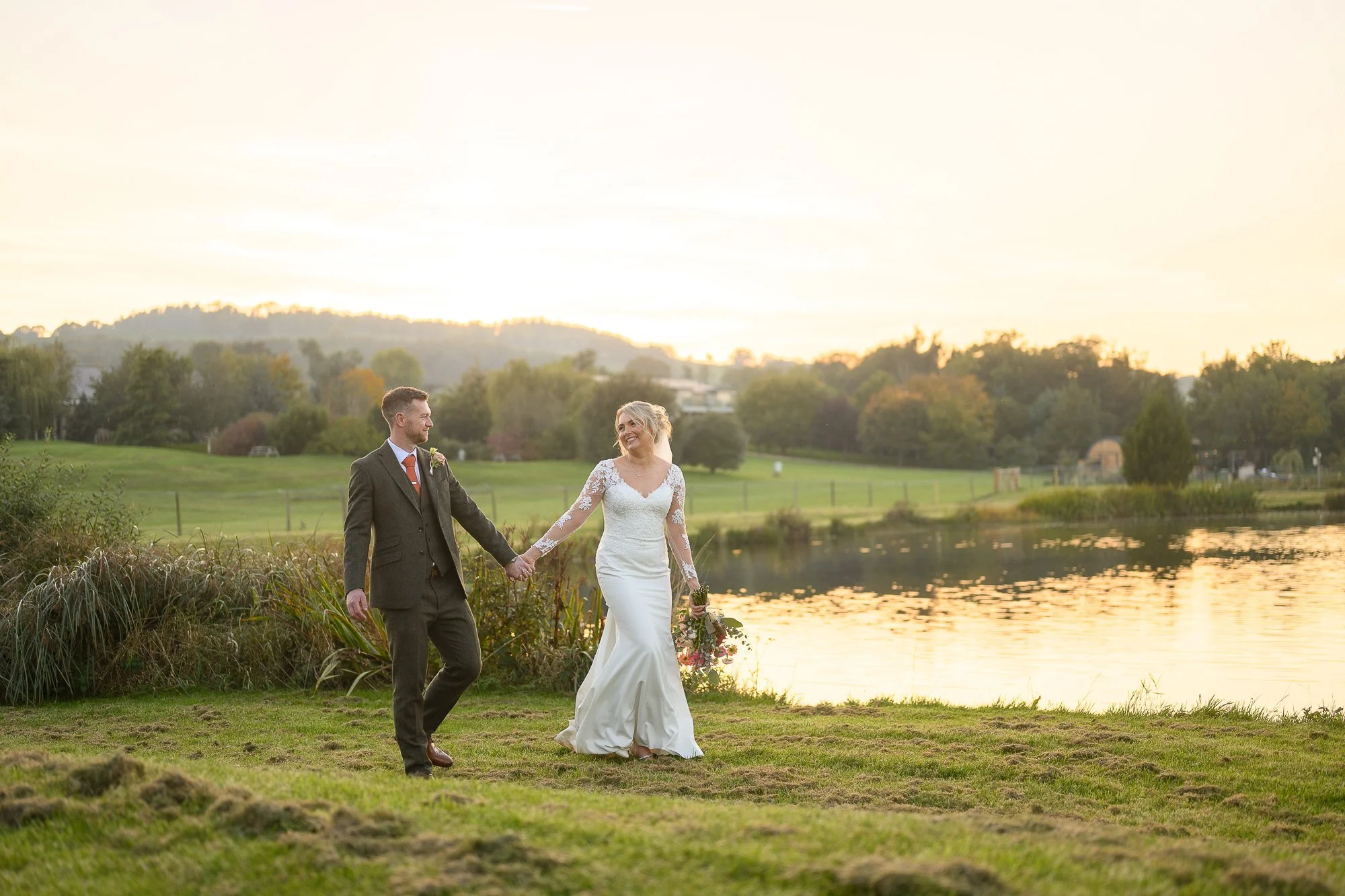 Autumn Weddings · September to November