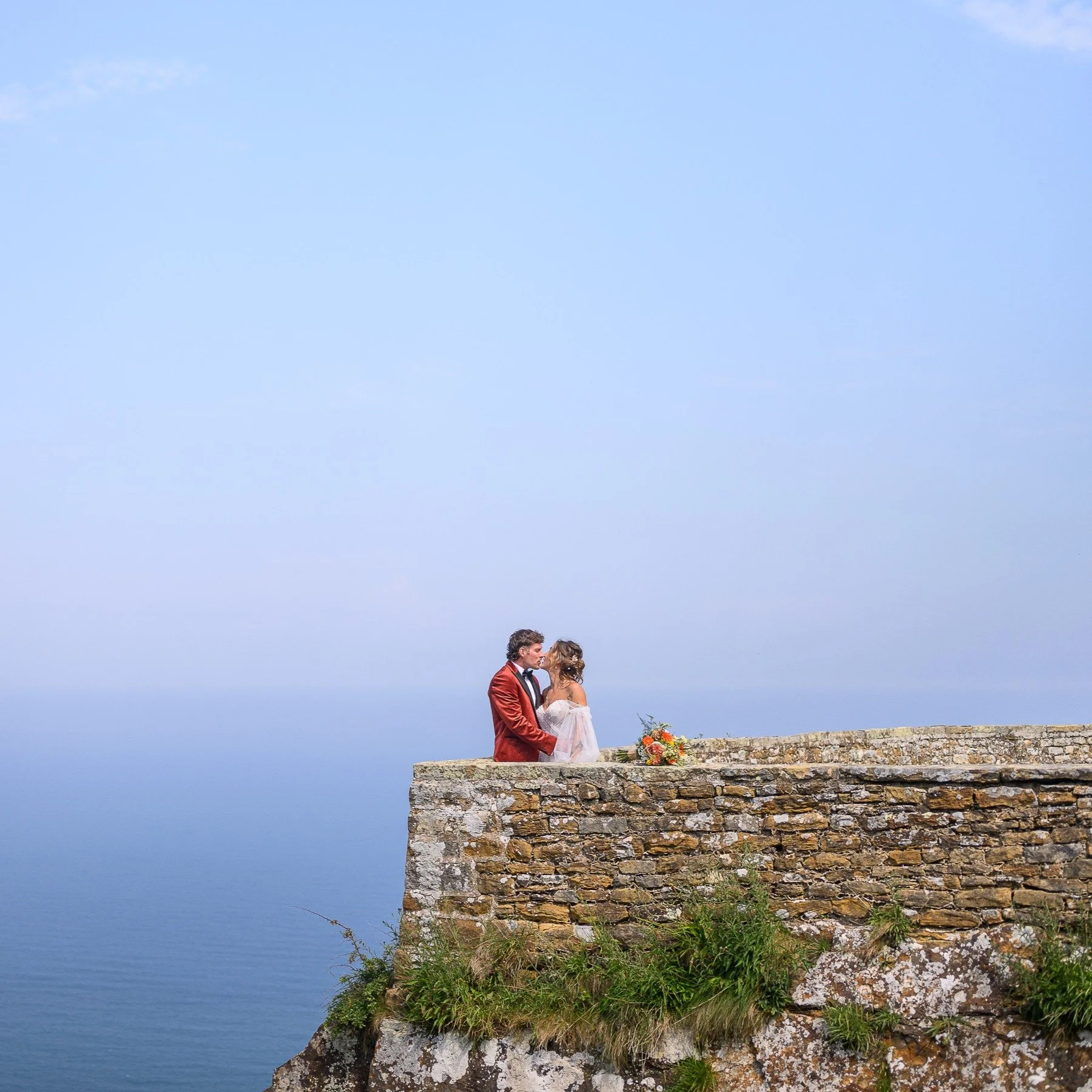 Fresh on my blog the Wedding of @rebeccaturnbull26.6 and Chris at the amazing @solara_shores / @grandvillaheights earlier on in the summer.

https://www.sophotogenicweddings.co.uk/latest-work//rebecca-and-chris-solara-shores-grand-villa-heights

It's