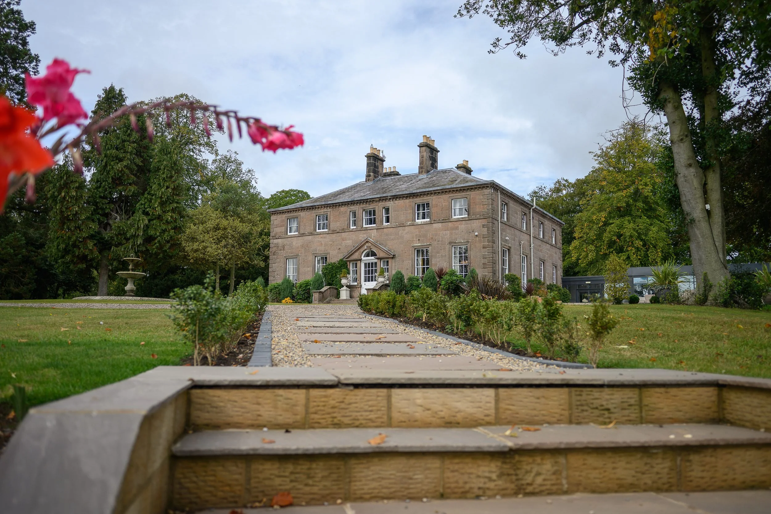 charlton-hall-northumberland-wedding-photographs-00001.jpg