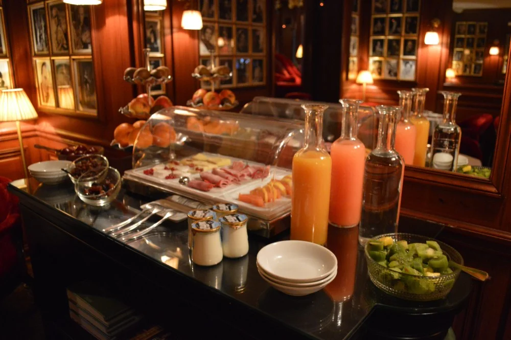 Why It's Worth It To Get Up Early When You Travel