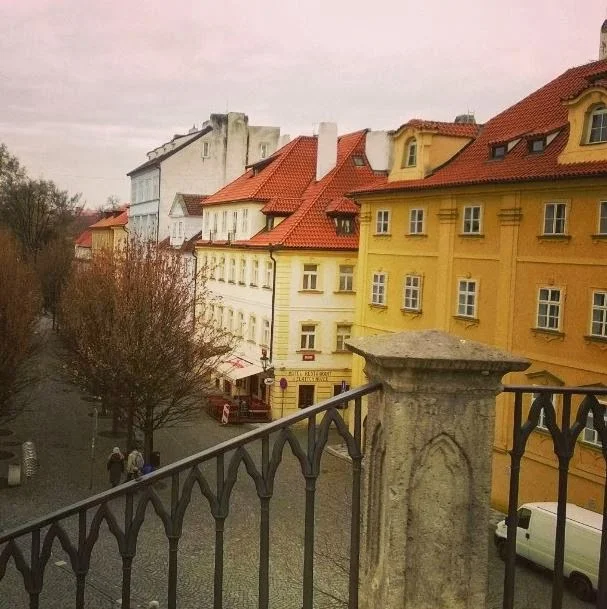 PRAGUE.jpg