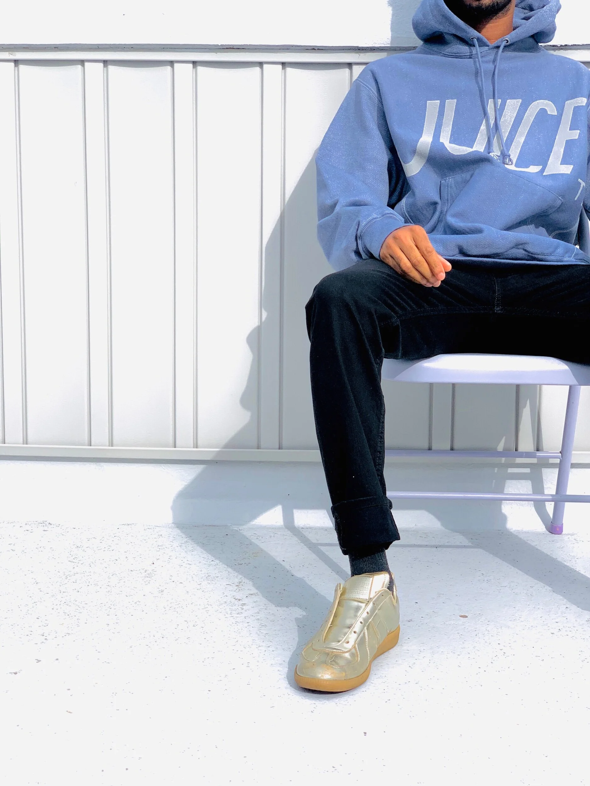 B0E63237-DFBC-40E5-9879-6A80C7618104