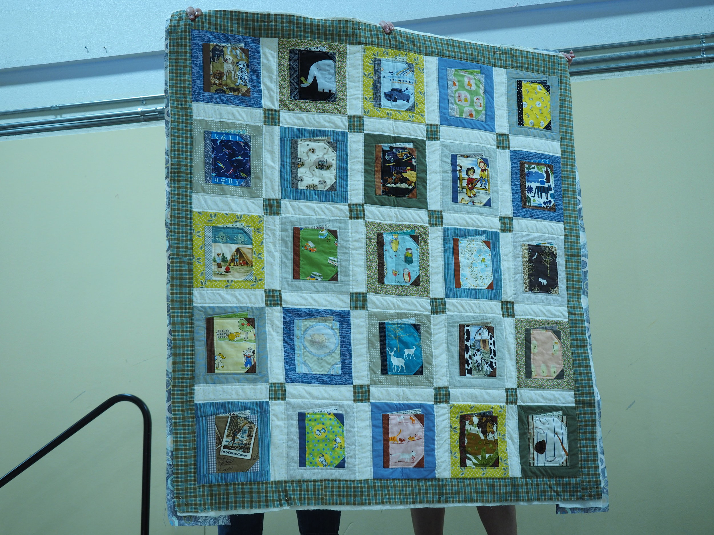  Lara Giles  Books for Baby Quilts for a boy and a girl, from Ayumi Takahashi's book "Patchwork Please".&nbsp;   @sewelanor  