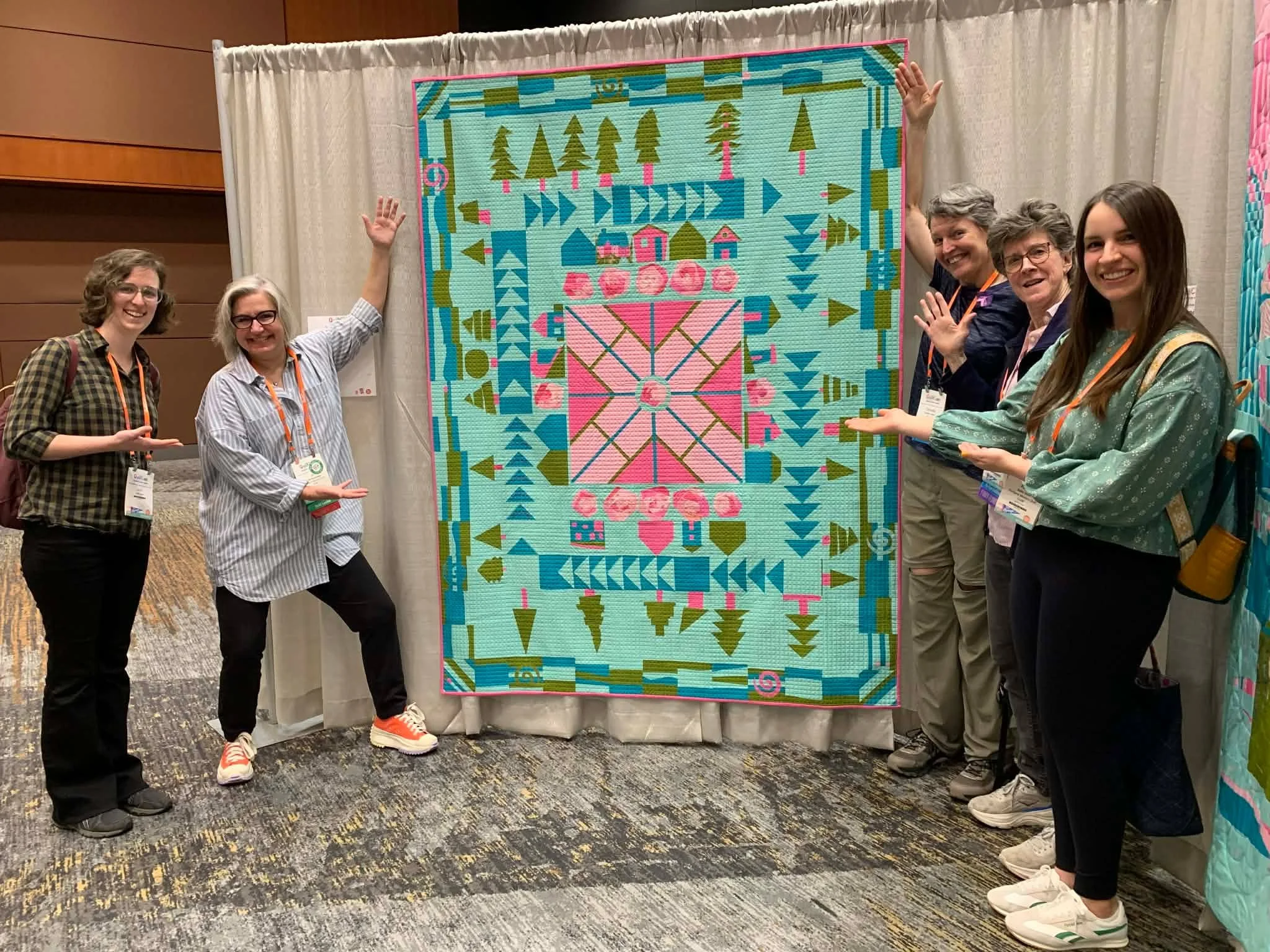 ✨ Portland Modern Quilt Guild Meet-Up at the Community Quilt ✨

Our Portland Modern Quilt Guild gathered for an amazing group meet-up at the community quilt!

We missed several members who were busy taking classes, teaching classes, or stuck in those