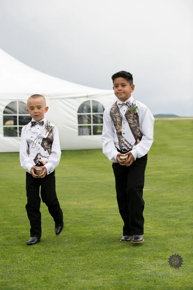 complete wedding, camo wedding, outdoor wedding