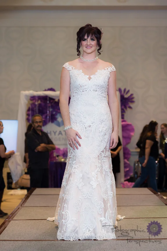 Allure 9474 Antique Ivory Nude