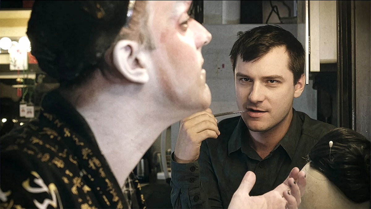 CURTAINS IMAGES 12 2x.png