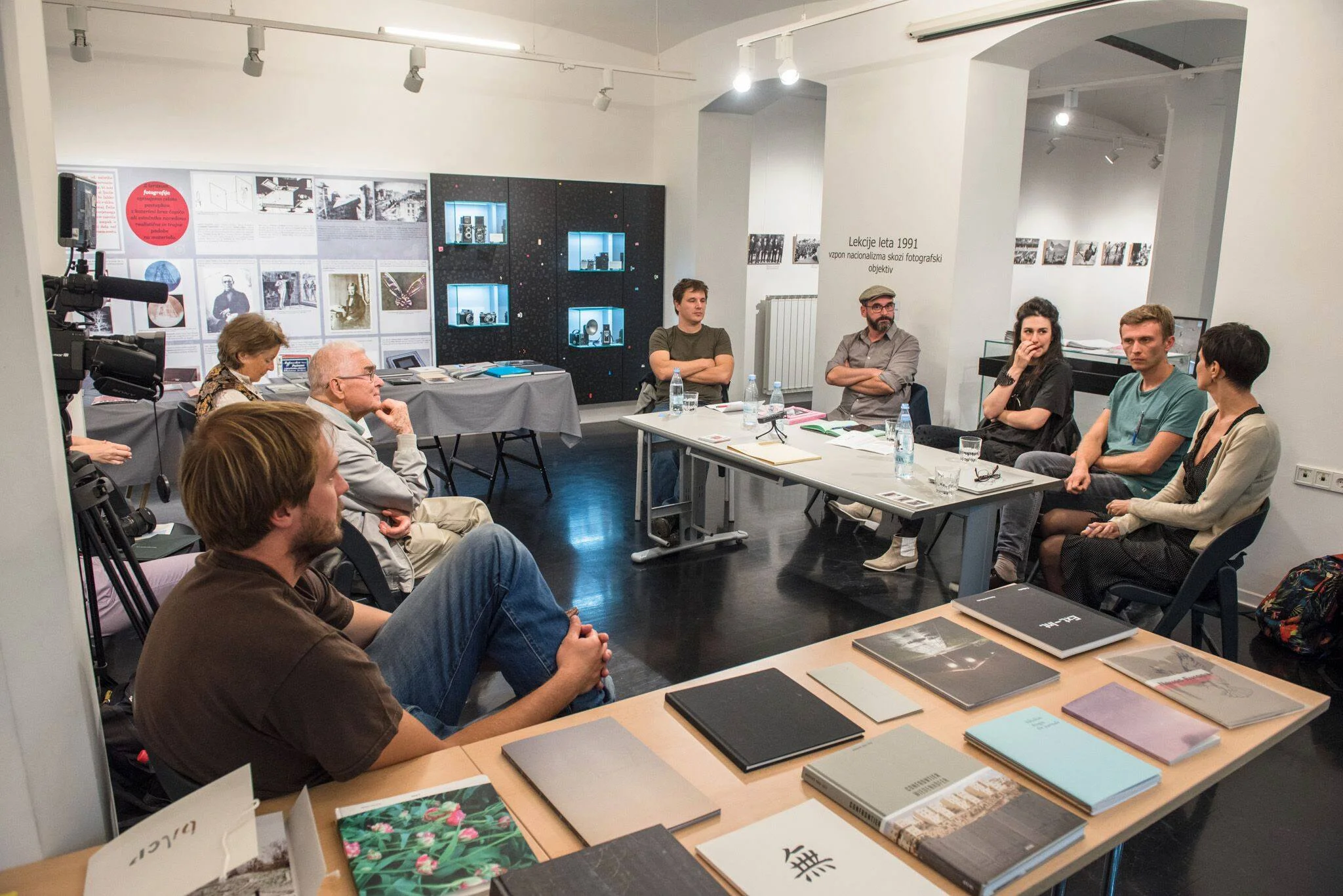 Ten Years After Iraq was awarded the Runner-up prize in the 2016 Photobook Award Maribor. One winner and two runner-ups were selected from 141 entries worldwide.