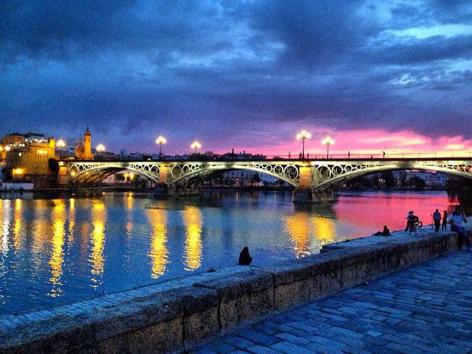 The Puente de Triana and the Río Guadalquivir at sunset