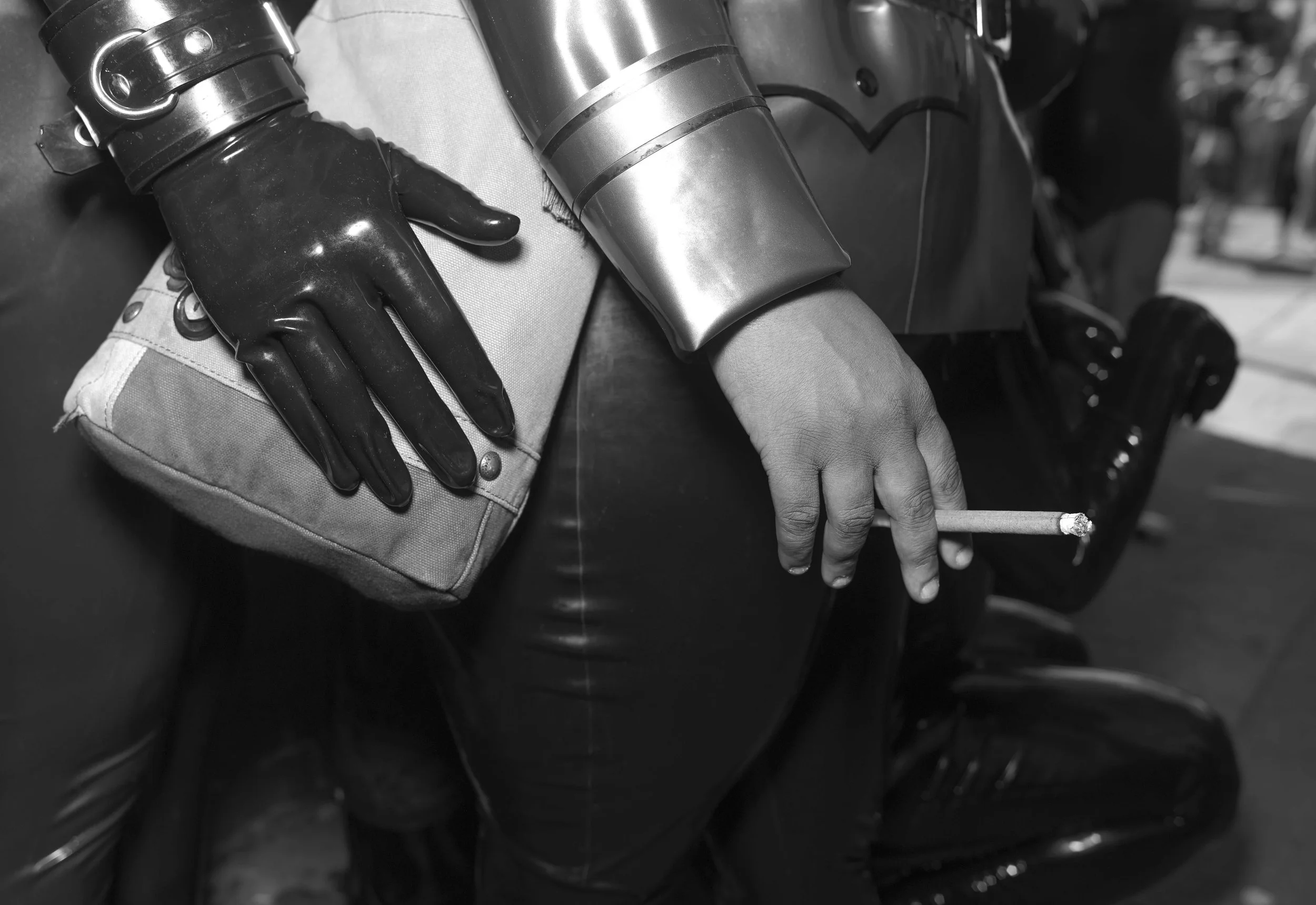 Hand Smoke I v1 WEB .jpg