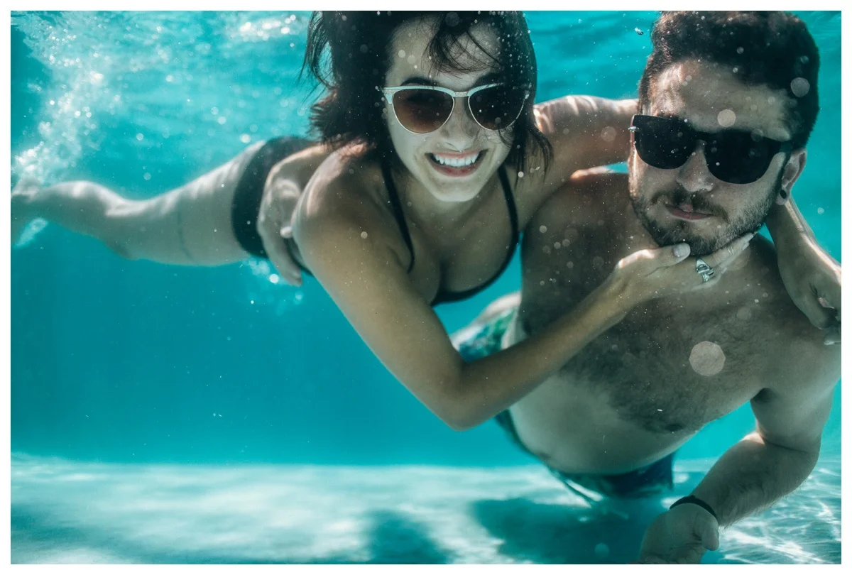 christinakarstphotography_poolengagementphotos_jesselexi-72.jpg