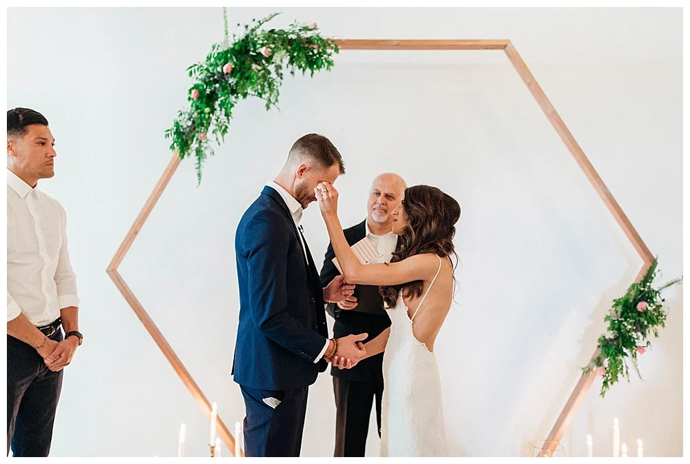 christinakarstphotography_sixhundredkingwedding_mm-367.jpg