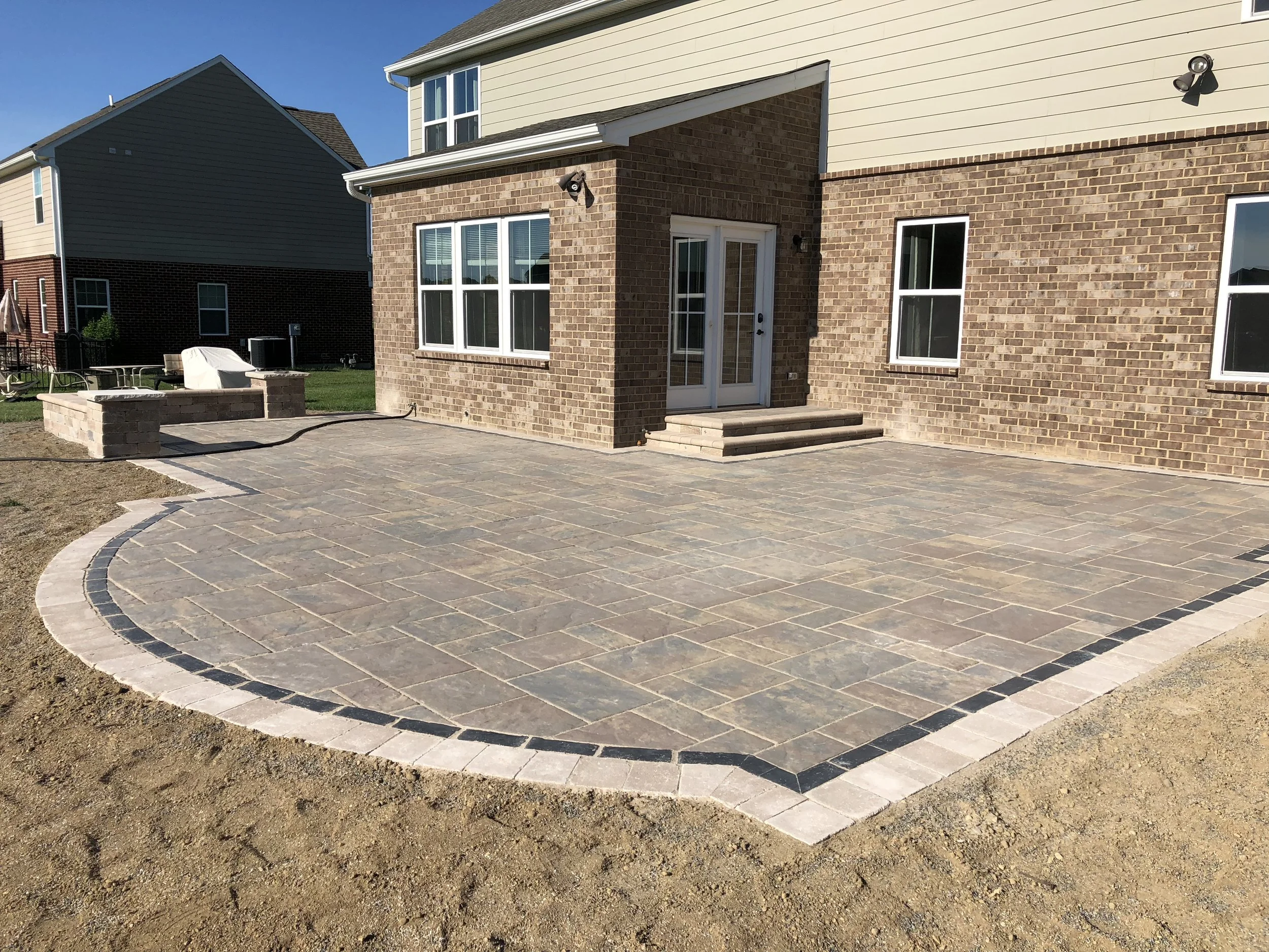 Paver Patio & Seat Walls - Centerville