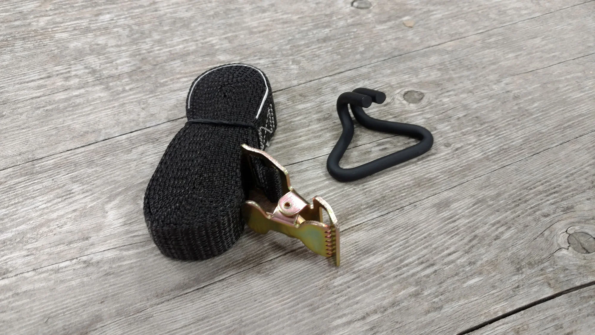 Tree Strap and Wire Hook.jpg