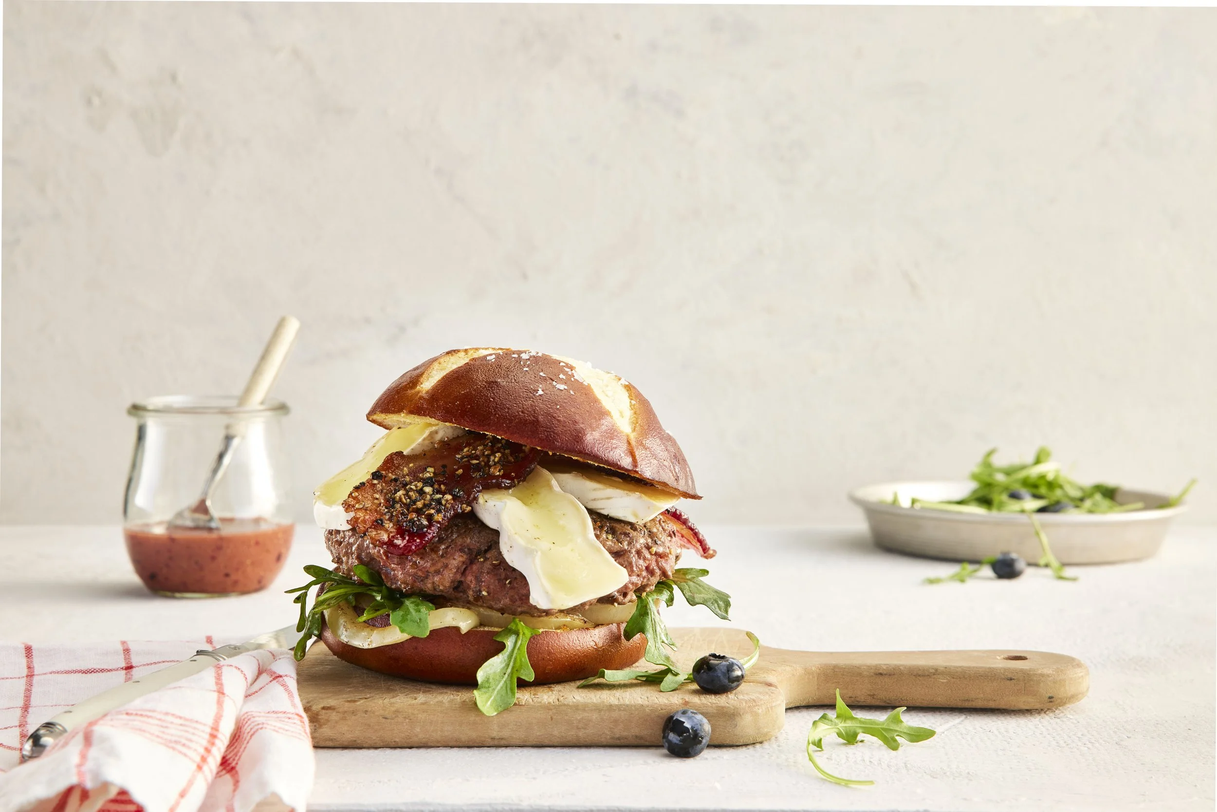 HamburgerWithCarmelizedOnionBrie.jpg