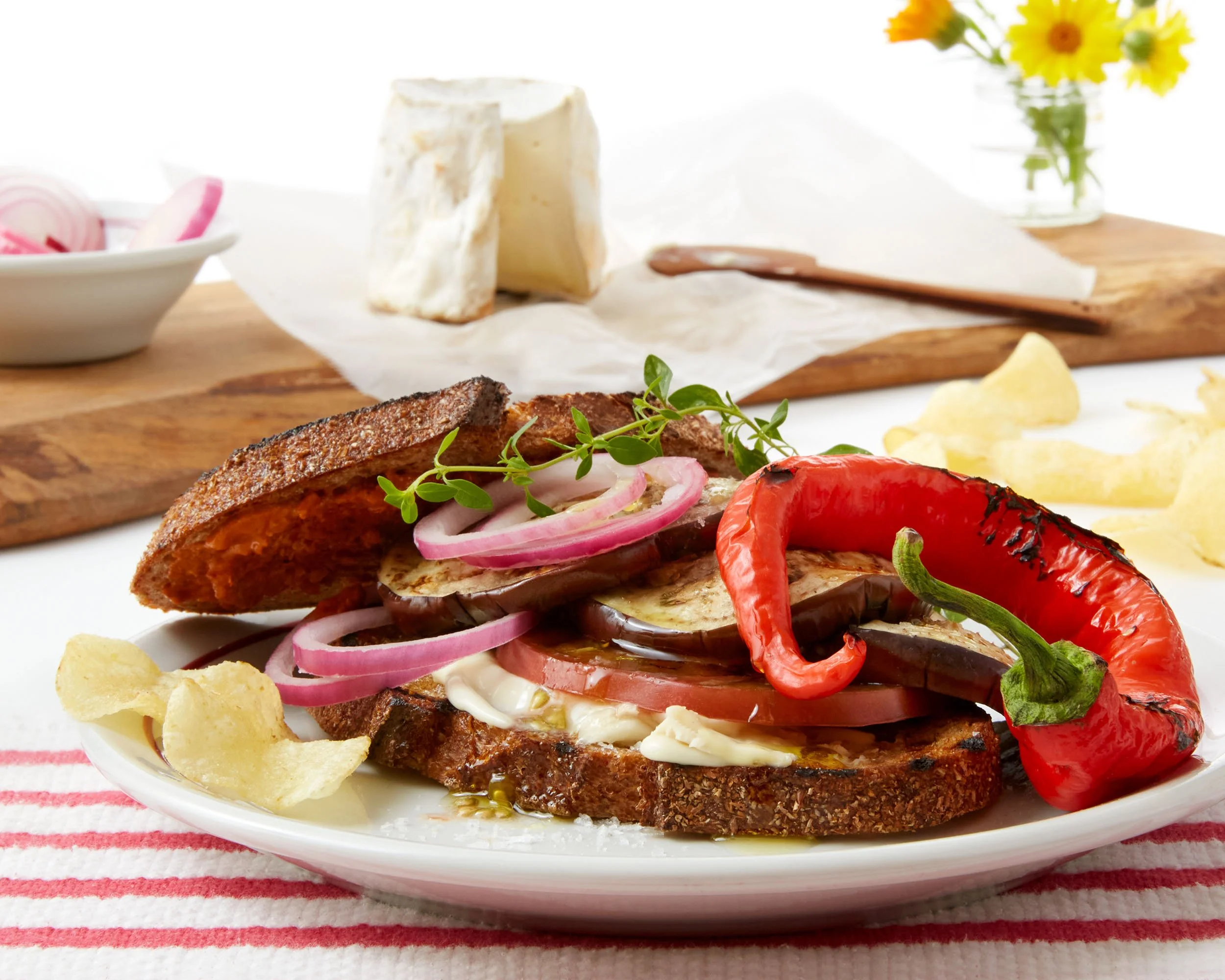 20240828-RobinKrause-02-EggplantSandwich.jpg
