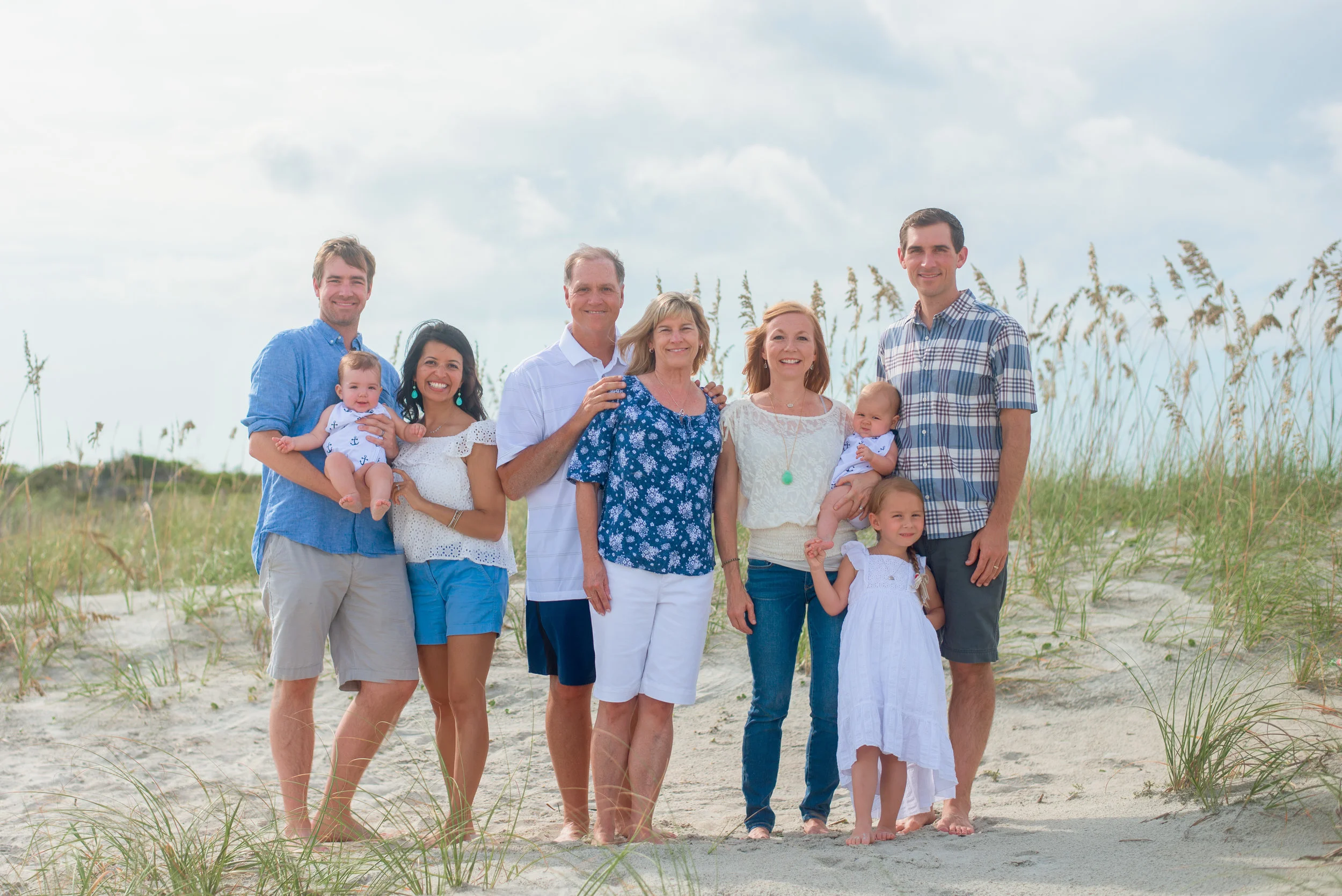 ocean isle beach photographer captures extended family photography session