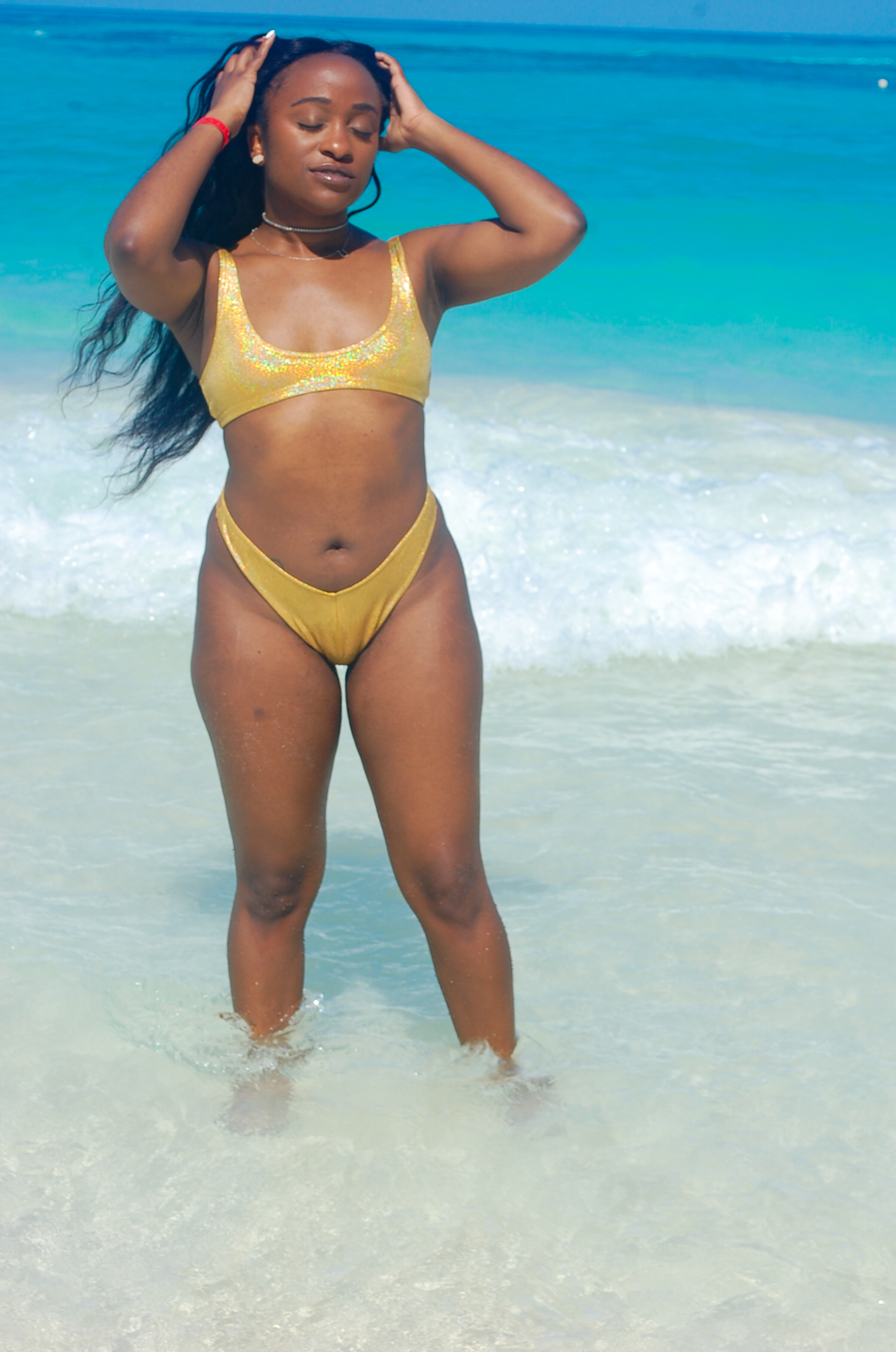 Your favorite melanated mermaid checking in. 🧜🏾♀️