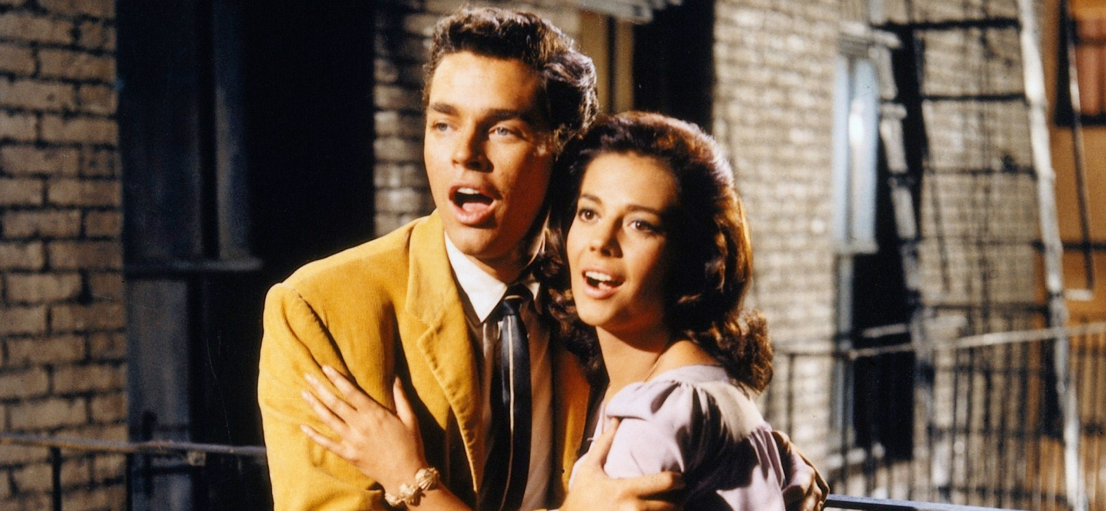 westsidestory-fireescape-singing.jpg