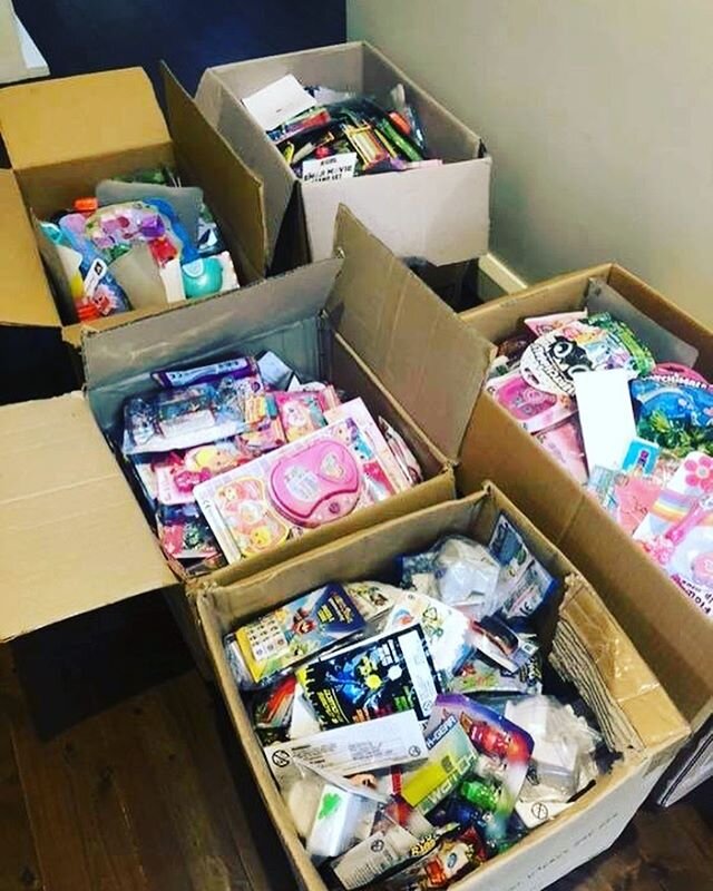 💓 Yesterday we were contacted by an employee from Coles Asquith. Her Manager was collecting all the toys/magazine packs from the magazines and &ldquo;saving&rdquo; them from landfill. 💓

Today we received 6 boxes of mini toys and magazine packs tha