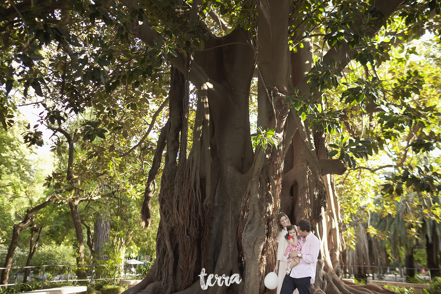 sessao-fotografica-familia-jardim-estrela-lisboa-terra-fotografia-0001.jpg