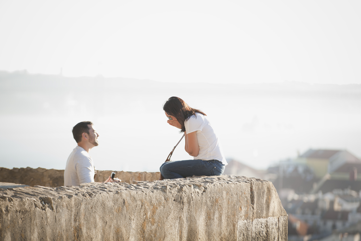 sessao-fotografica-pedido-casamento-flytographer-castelo-sao-jorge-lisboa-terra-fotografia-003.jpg