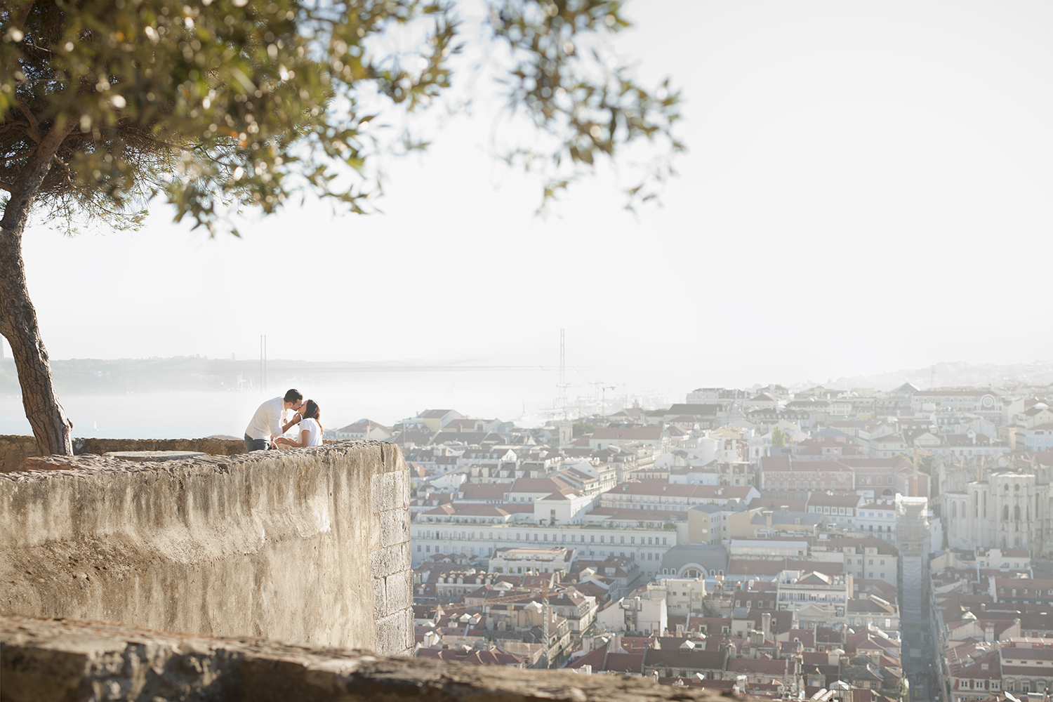 sessao-fotografica-pedido-casamento-flytographer-castelo-sao-jorge-lisboa-terra-fotografia-004.jpg