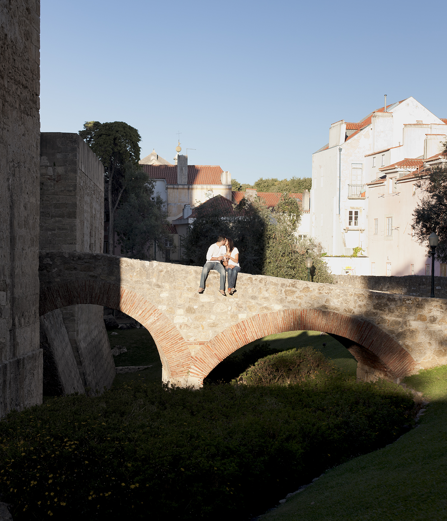 sessao-fotografica-pedido-casamento-flytographer-castelo-sao-jorge-lisboa-terra-fotografia-012.jpg