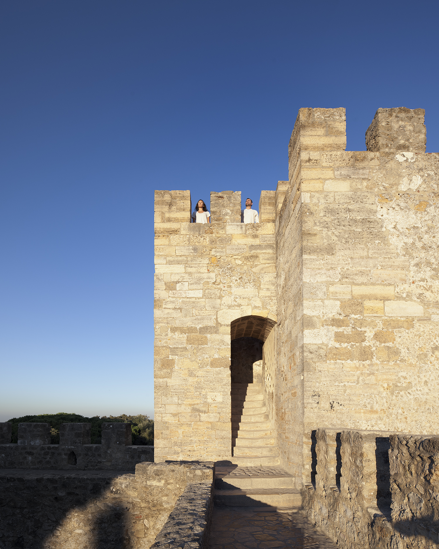 sessao-fotografica-pedido-casamento-flytographer-castelo-sao-jorge-lisboa-terra-fotografia-017.jpg