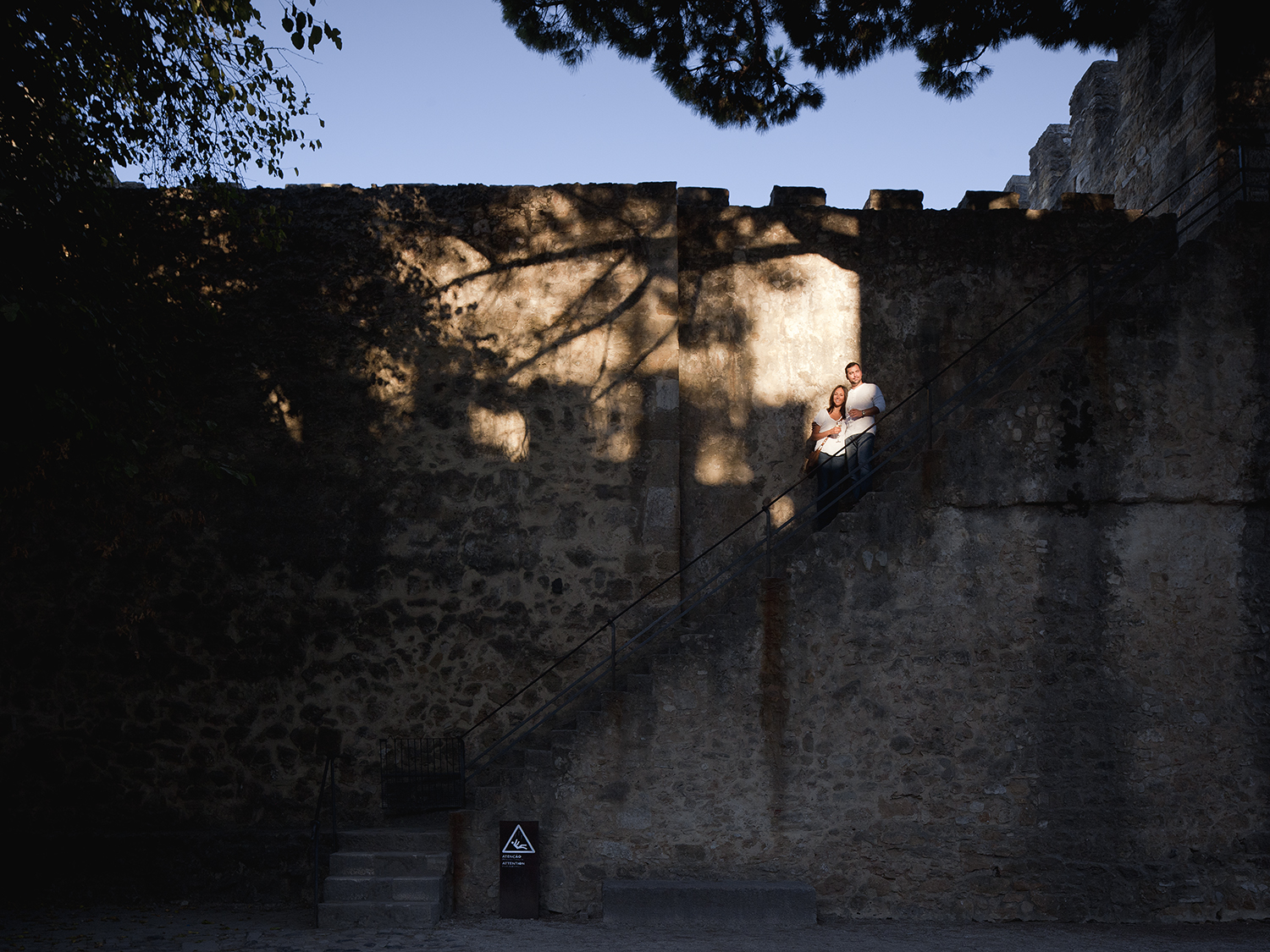 sessao-fotografica-pedido-casamento-flytographer-castelo-sao-jorge-lisboa-terra-fotografia-014.jpg