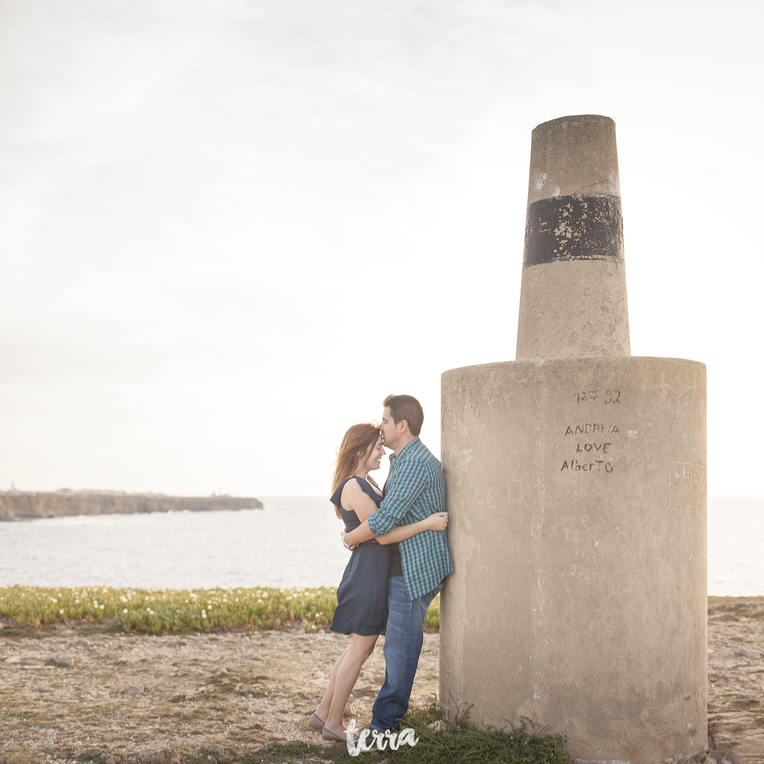 sessao-fotografica-casal-forte-luz-peniche-terra-fotografia-34.jpg