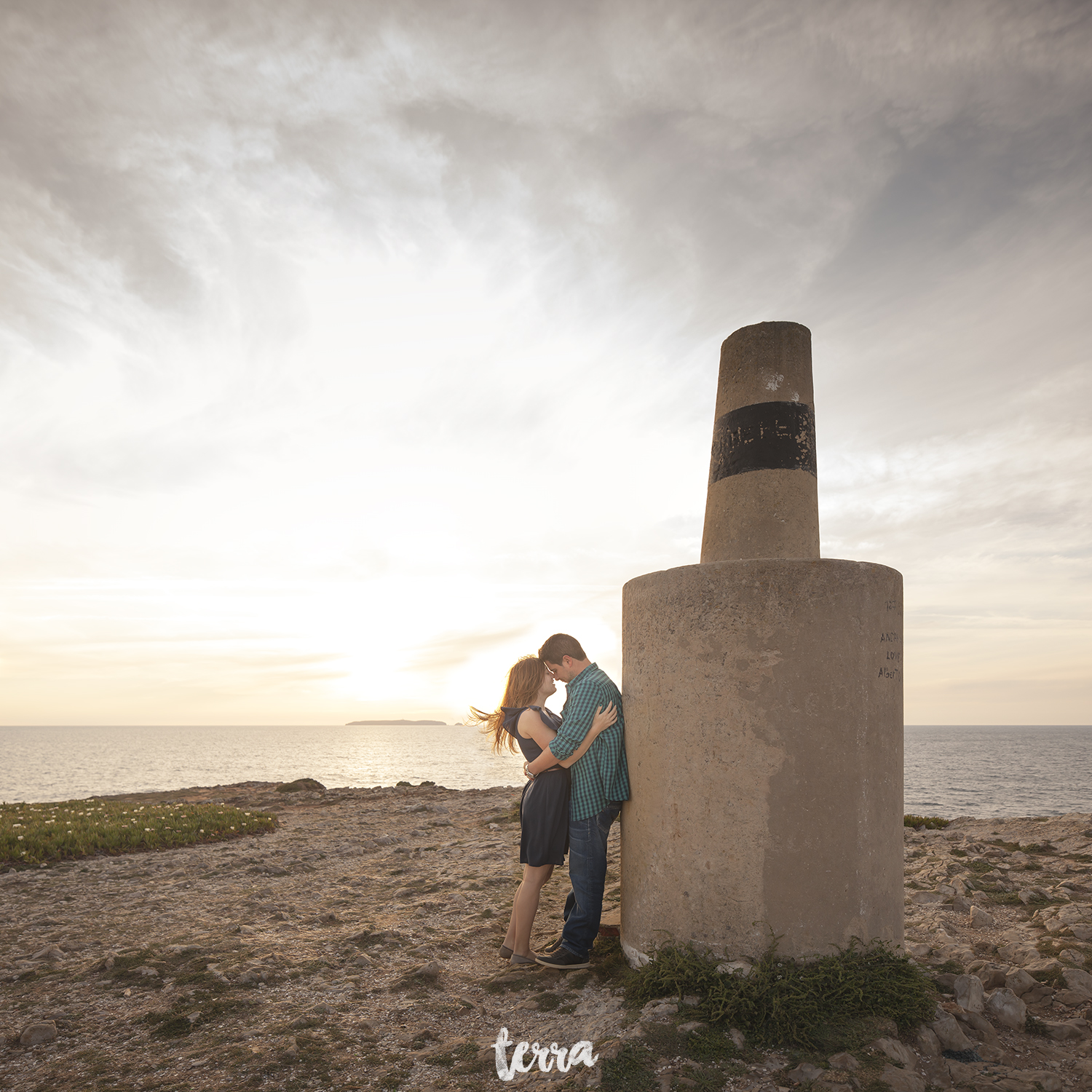 sessao-fotografica-casal-forte-luz-peniche-terra-fotografia-36.jpg