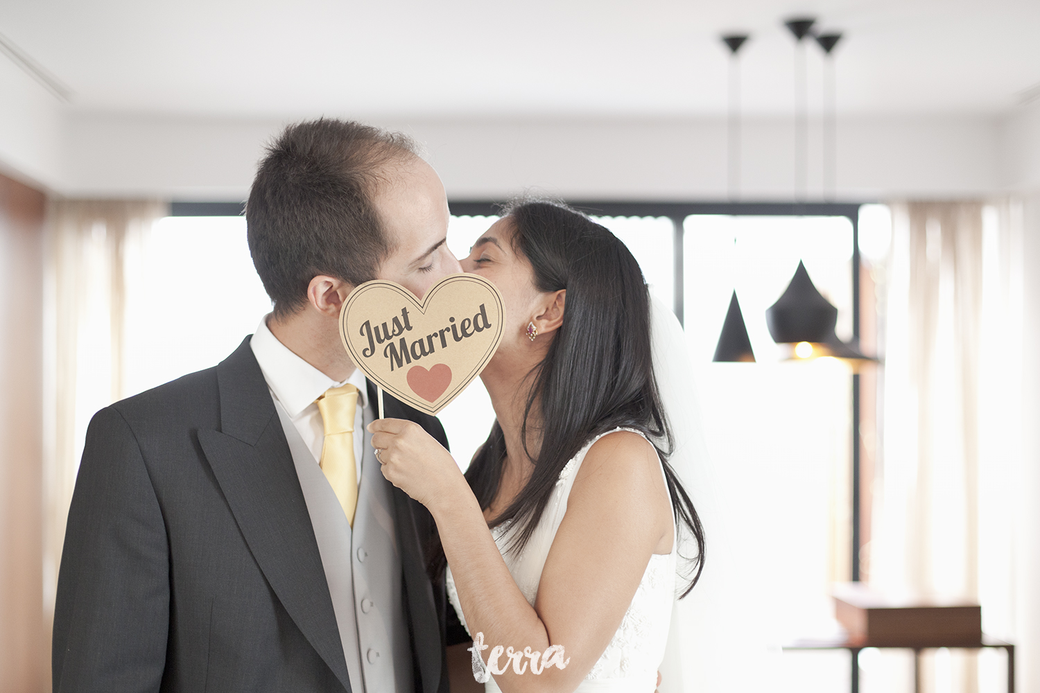 sessao-fotografica-trash-the-dress-land-vineyards-alentejo-terra-fotografia-0014.jpg