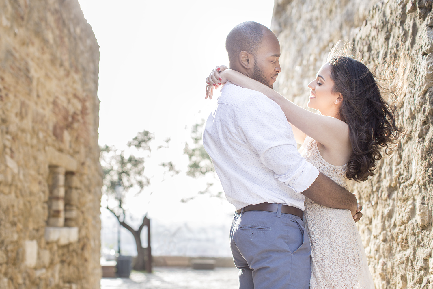 engagement-session-castelo-sao-jorge-lisboa-portugal-flytographer-terra-fotografia-16.jpg