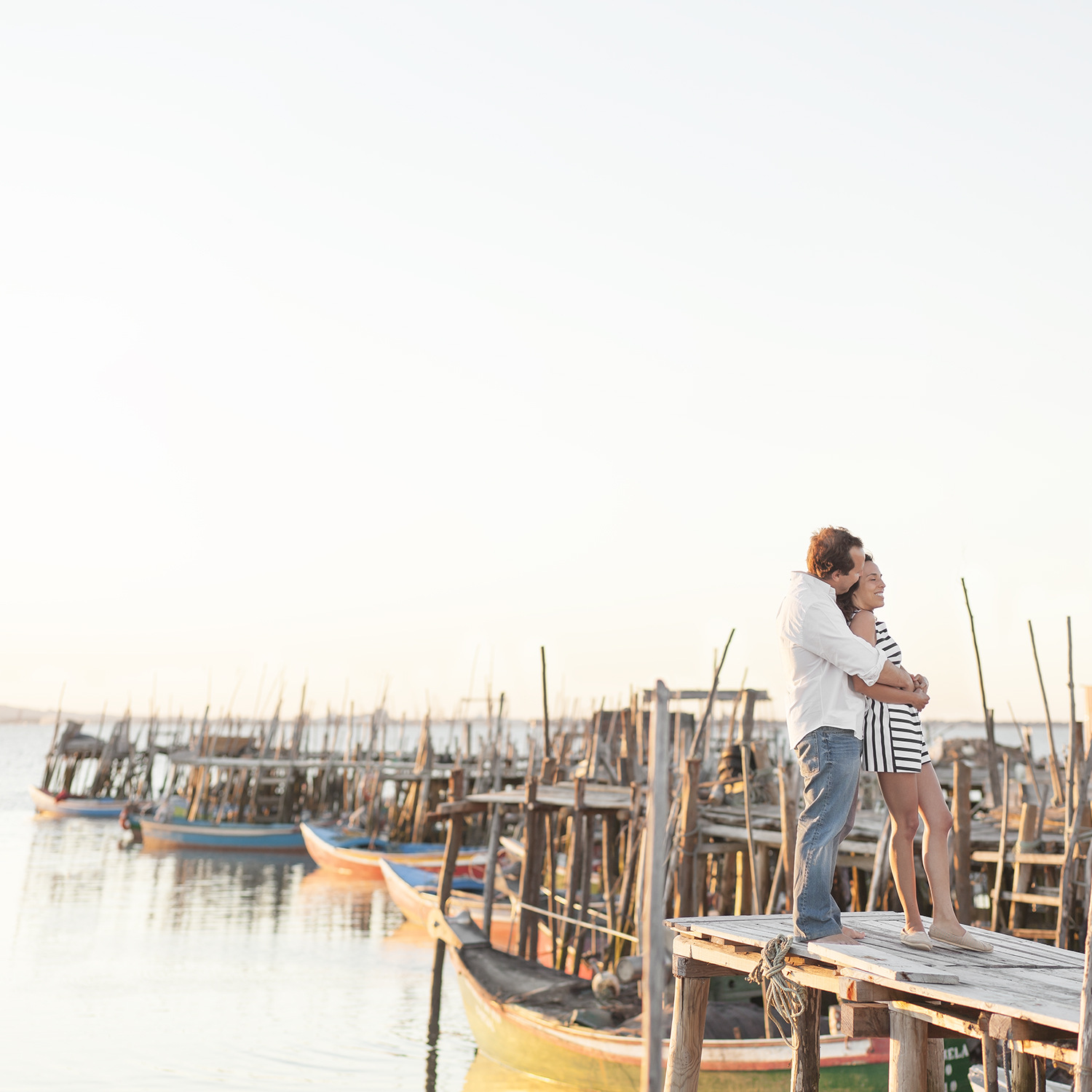 sessao-fotografica-casal-cais-palafitico-carrasqueira-comporta-terra-fotografia-11.jpg