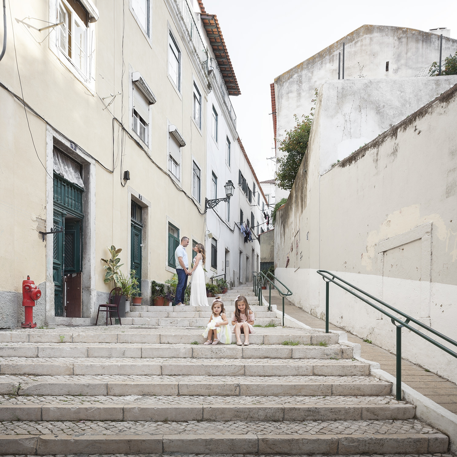 alfama-lisbon-family-photogapher-terra-fotografia-0009.jpg