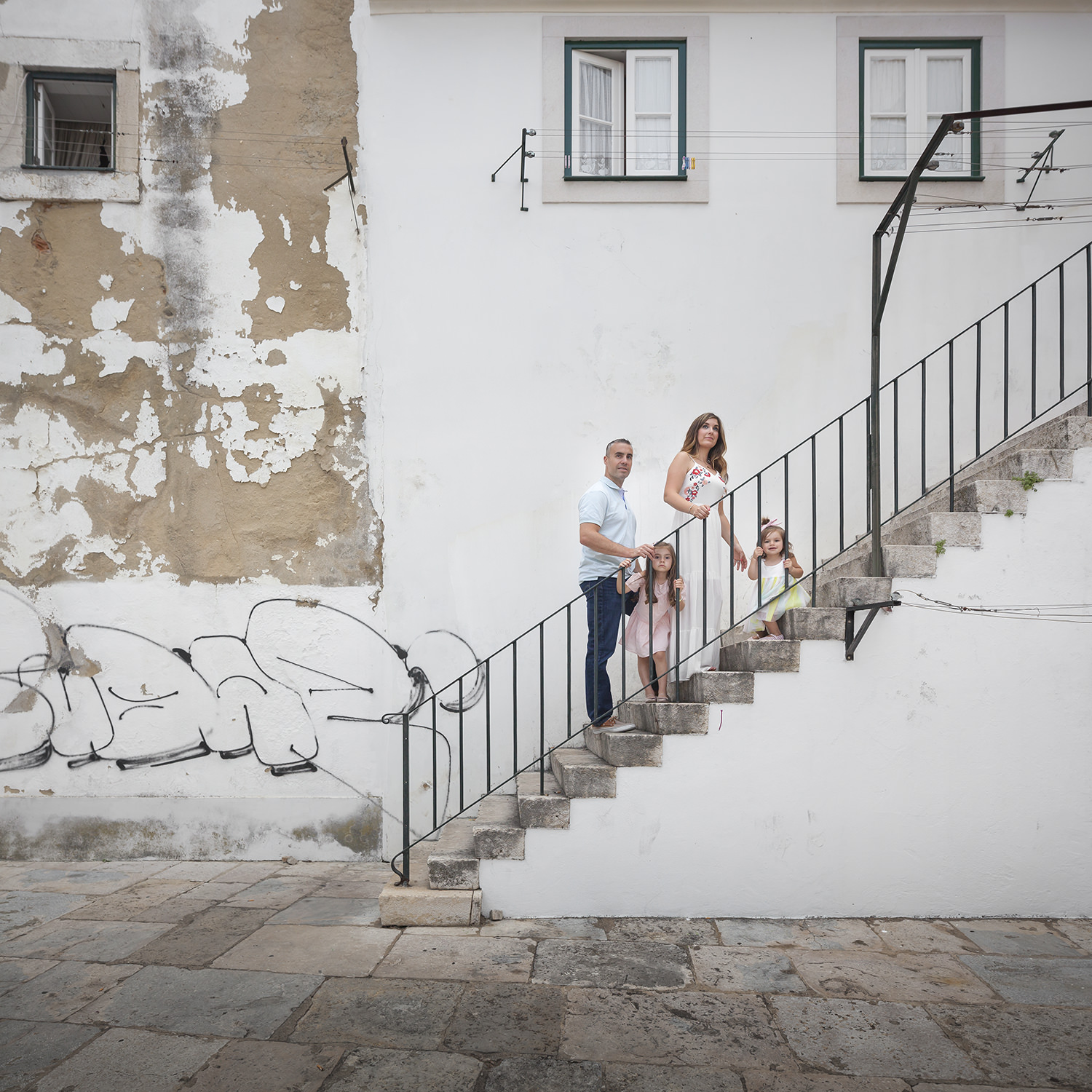 alfama-lisbon-family-photogapher-terra-fotografia-0051.jpg