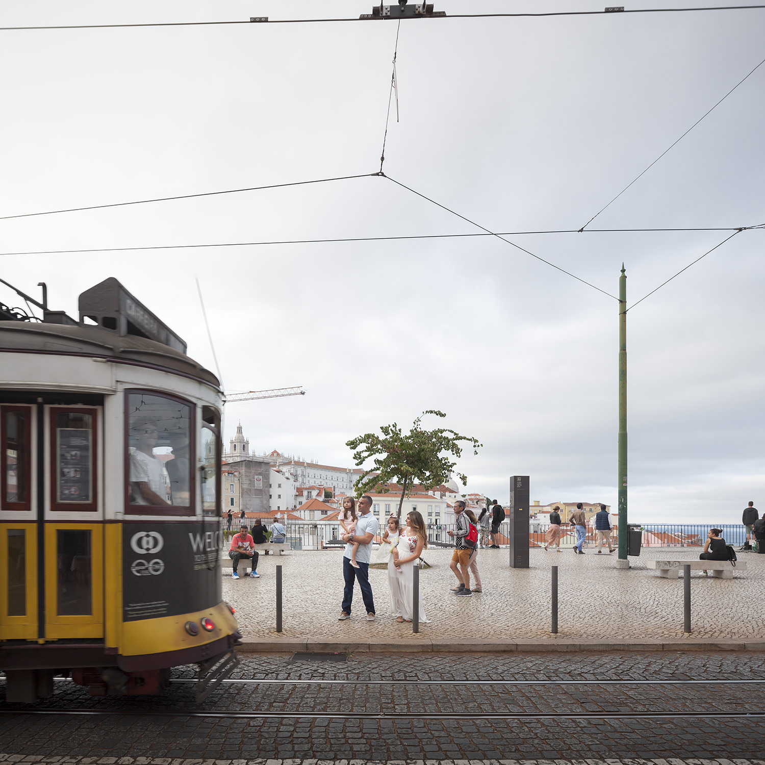 alfama-lisbon-family-photogapher-terra-fotografia-0061.jpg