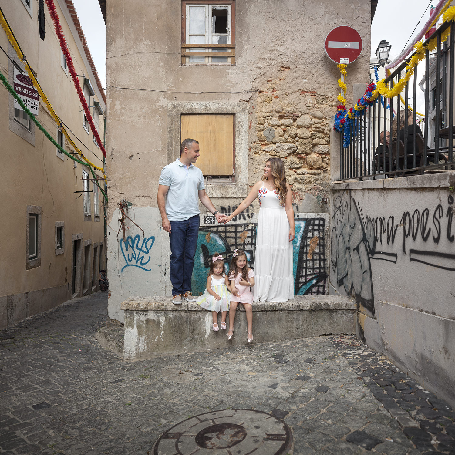 alfama-lisbon-family-photogapher-terra-fotografia-0017.jpg