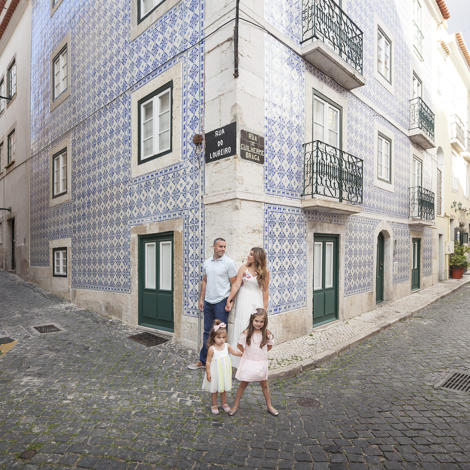 alfama-lisbon-family-photogapher-terra-fotografia-0021.jpg