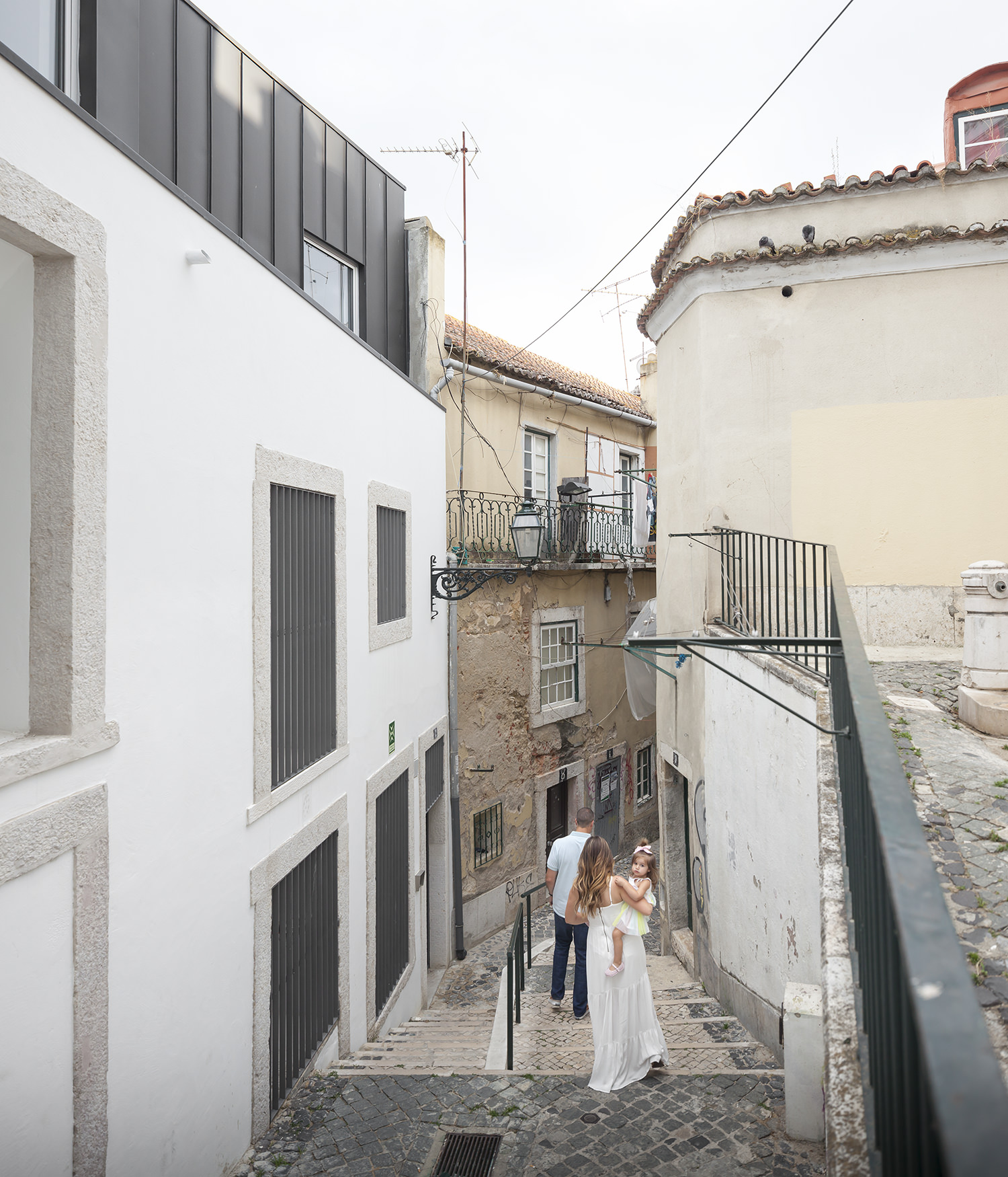 alfama-lisbon-family-photogapher-terra-fotografia-0026.jpg