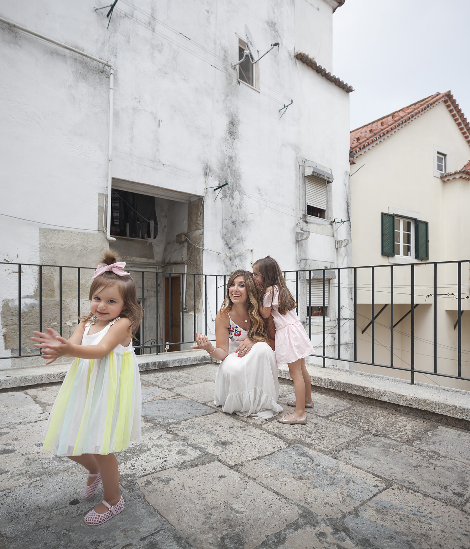 alfama-lisbon-family-photogapher-terra-fotografia-0048.jpg