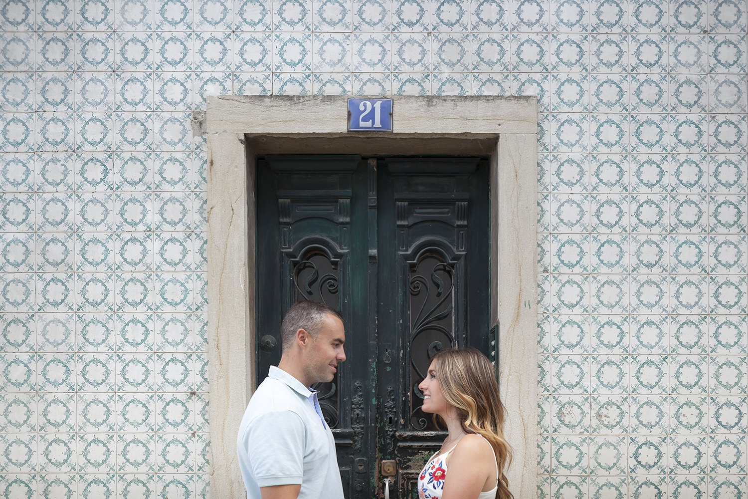 alfama-lisbon-family-photogapher-terra-fotografia-0003.jpg