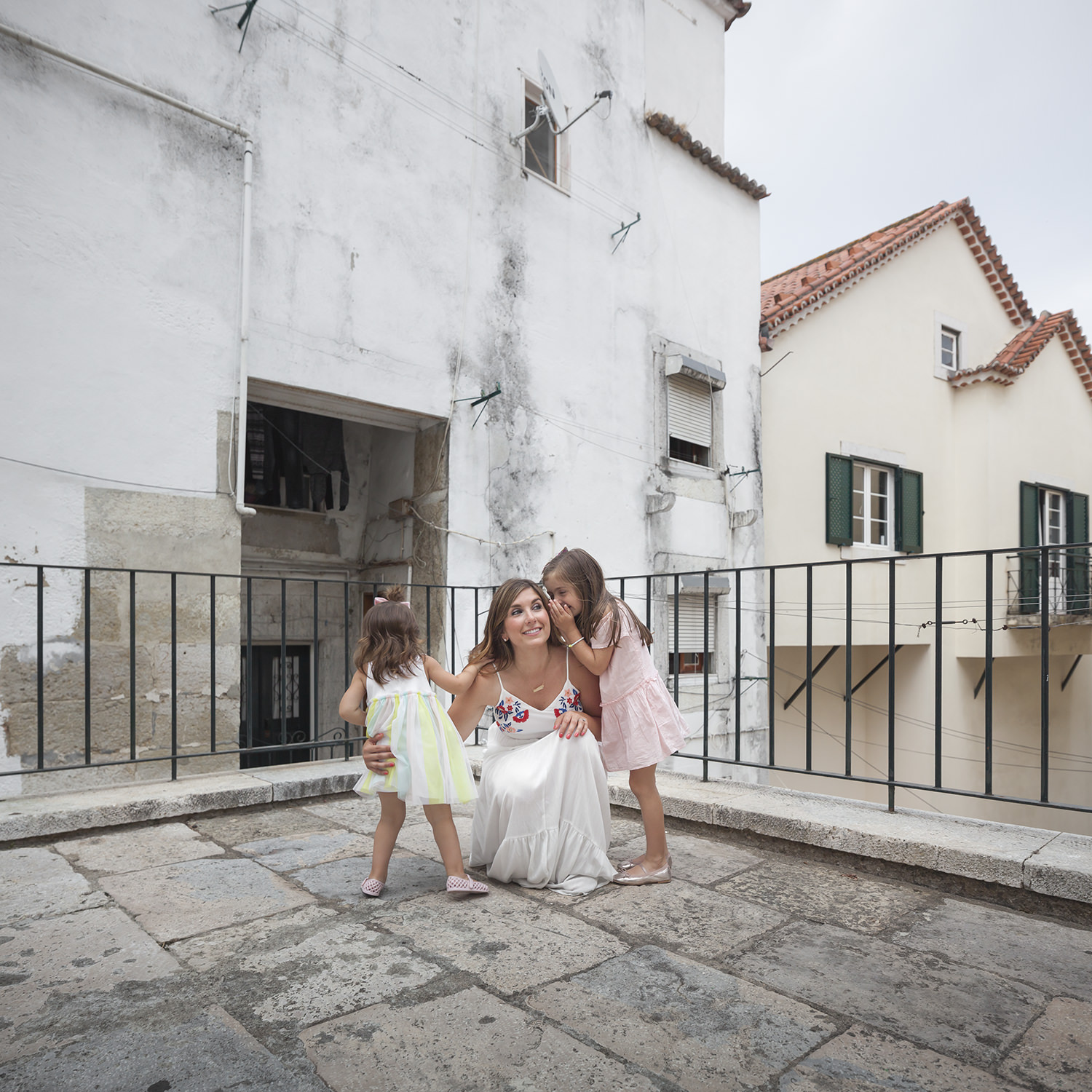 alfama-lisbon-family-photogapher-terra-fotografia-0047.jpg