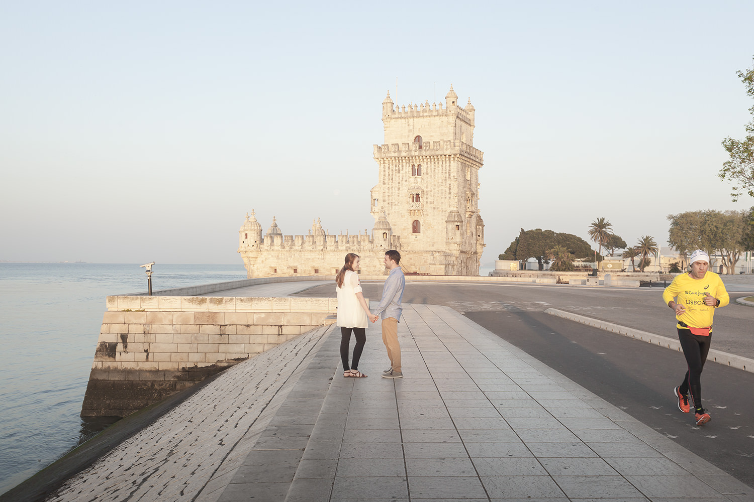 belem-tower-lisbon-engagement-photographer-terra-fotografia-flytographer-006.jpg